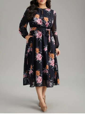 Plus size women's dress