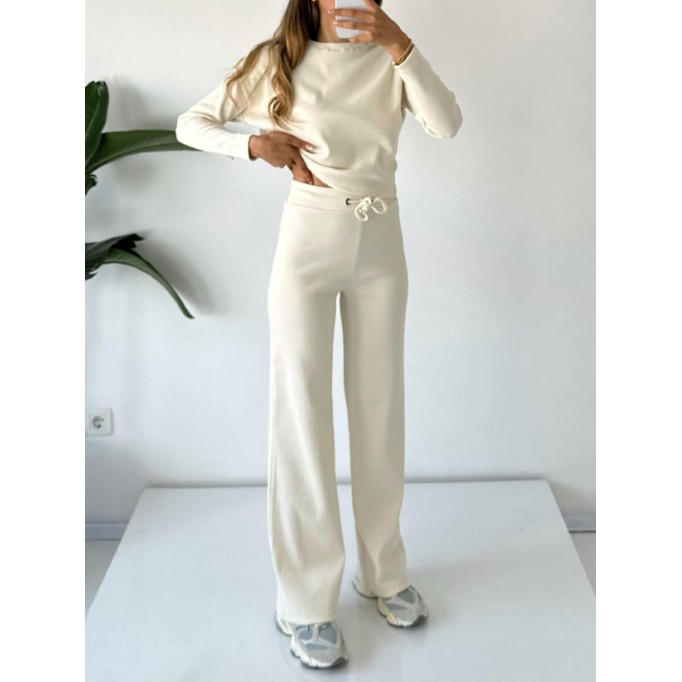 Thread round neck long sleeved top and pants set