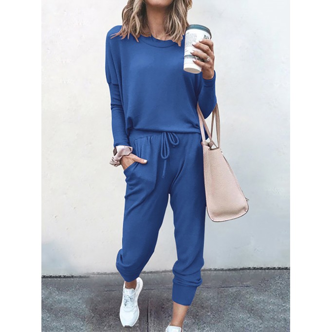 Women's loose fitting solid color long sleeved casual suit