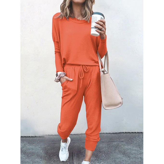 Women's loose fitting solid color long sleeved casual suit